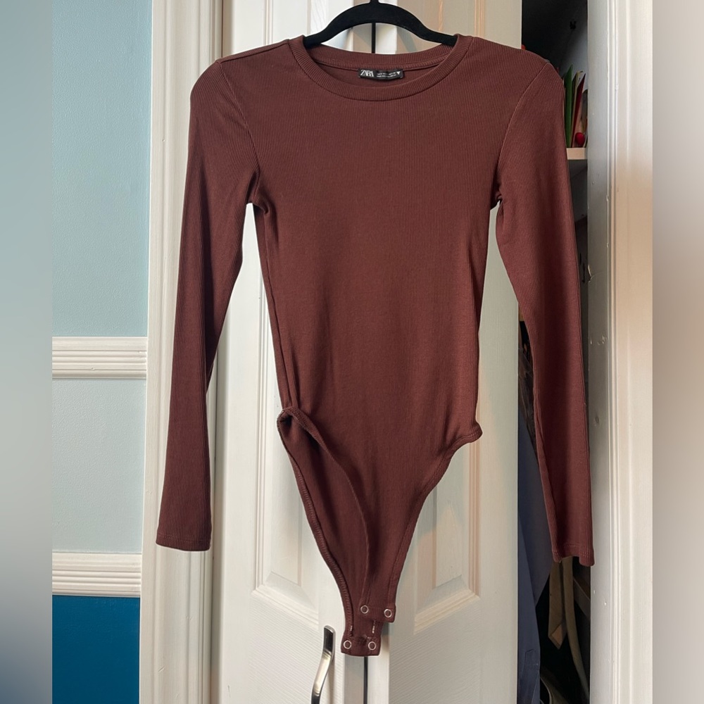 Zara long sleeve body suit!